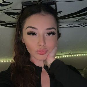 Meet your Posher, Bella